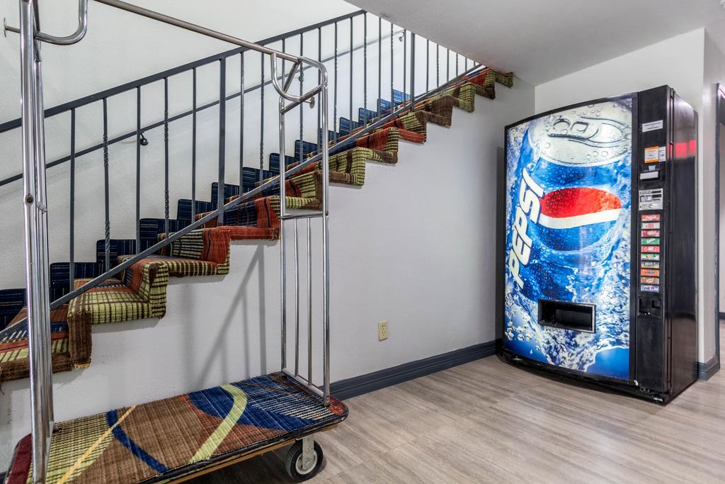 Scottish Inn And Suites Tomball Εξωτερικό φωτογραφία